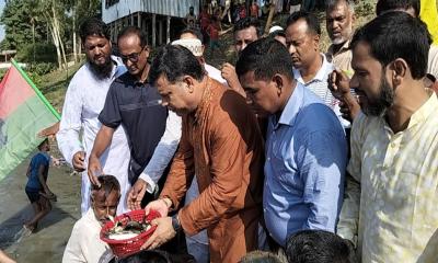 জামালপুরে মৎস্য পোনা অবমুক্তকরণ ও বৃক্ষরোপণ কর্মসূচি