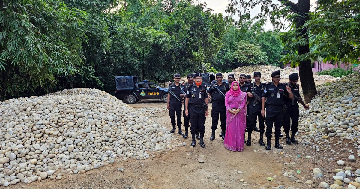 লুণ্ঠিত ৫ লাখ পাথর উদ্ধার, দেড় হাজার অজ্ঞাত আসামি
