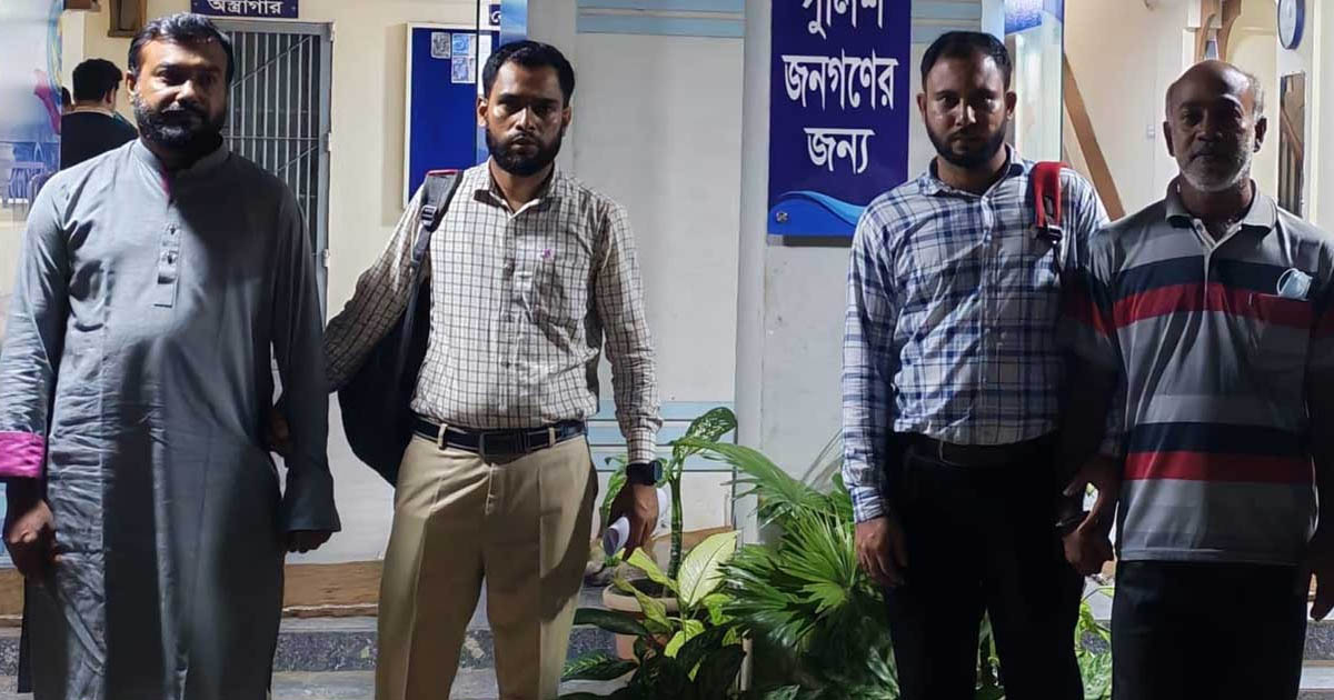 সাইফুজ্জামান চৌধুরীর বাংলাদেশি এজেন্ট আব্দুল আজিজ ও উৎপল গ্রেপ্তার