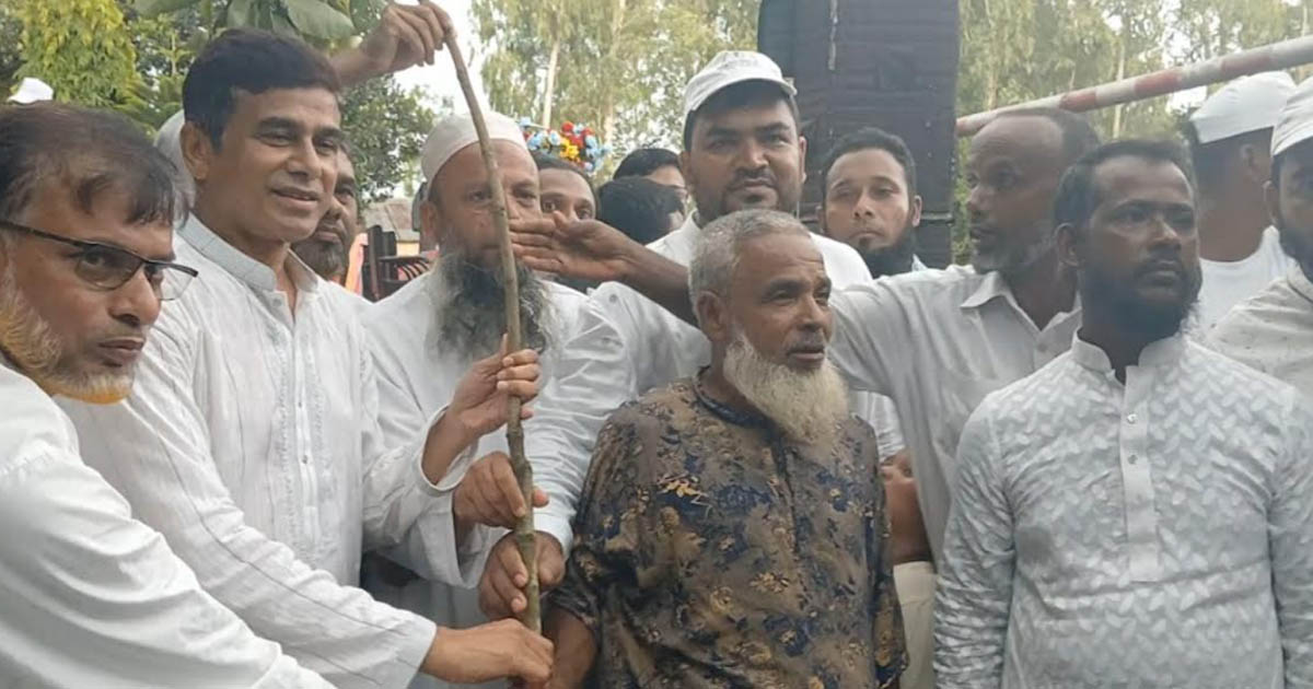 পঞ্চগড়ের বোদায় বিএনপির উদ্যোগে দুই হাজার গাছের চারা বিতরণ