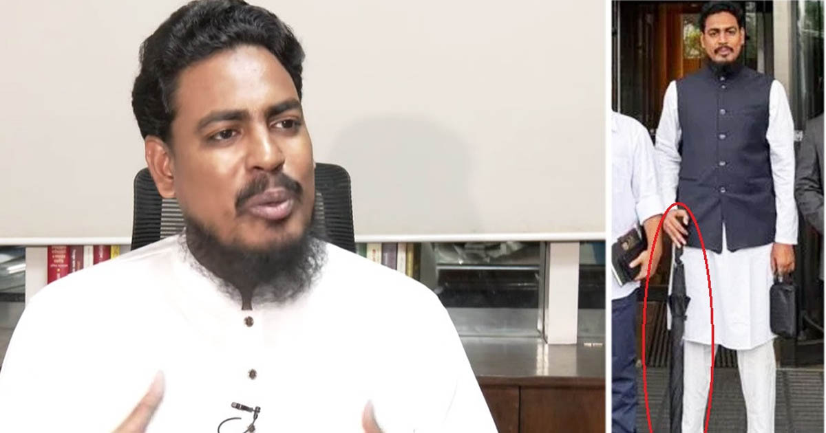 চীনে সেদিন বৃষ্টি ছিল তাই ছাতা সাথে নিয়ে গেছি