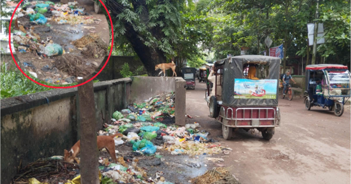 চকরিয়ার থানা সেন্টারে ডাস্টবিনে মলমূত্র, স্বাস্থ্যঝুঁকি বৃদ্ধি