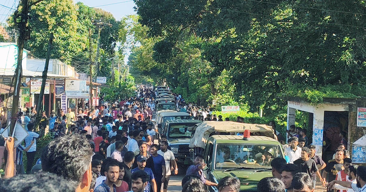 চট্টগ্রাম বিশ্ববিদ্যালয়ে যৌথ বাহিনী মোতায়েন