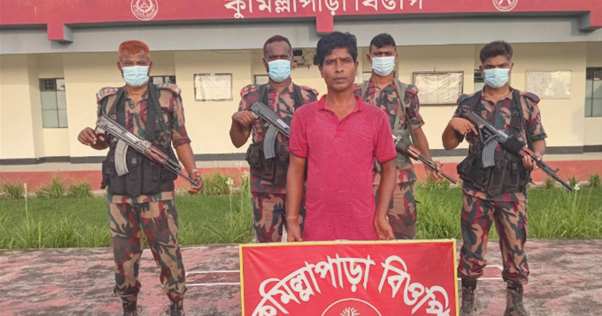 মহেশপুরে বিএসএফের কাছে আটক বাংলাদেশিকে হস্তান্তর