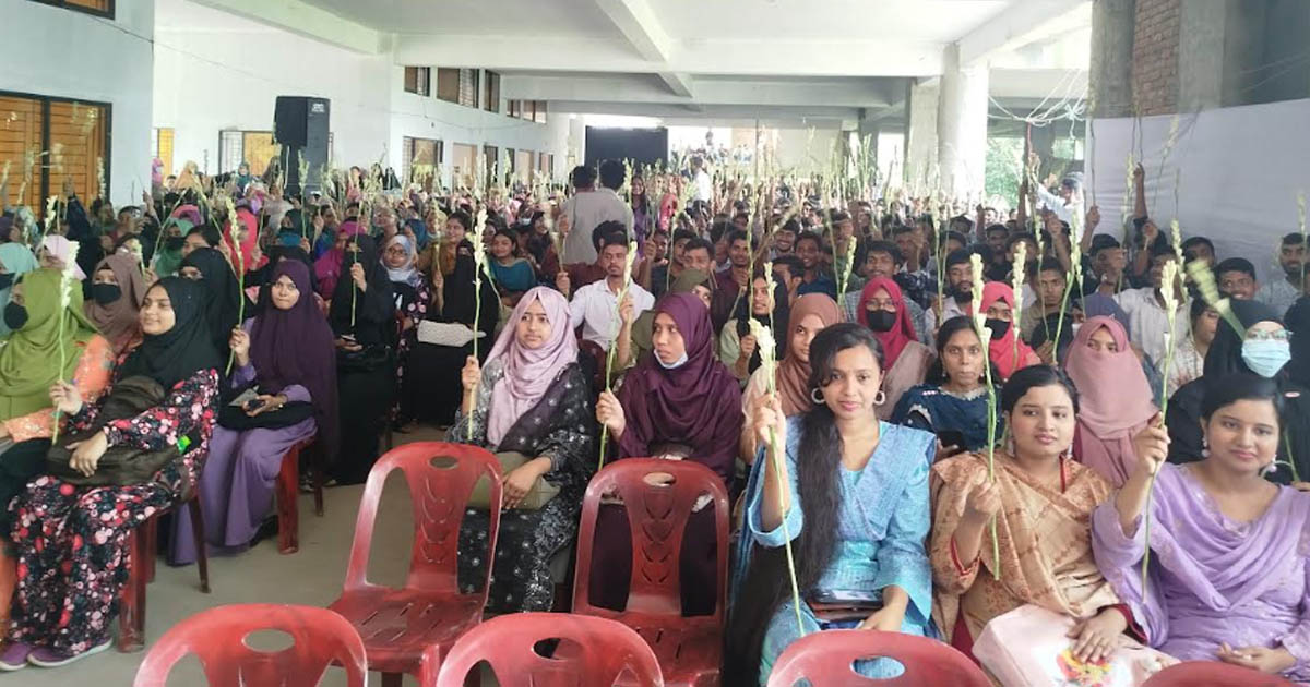 নবীন শিক্ষার্থীদের আগমনে প্রাণবন্ত নজরুল বিশ্ববিদ্যালয় ক্যাম্পাস