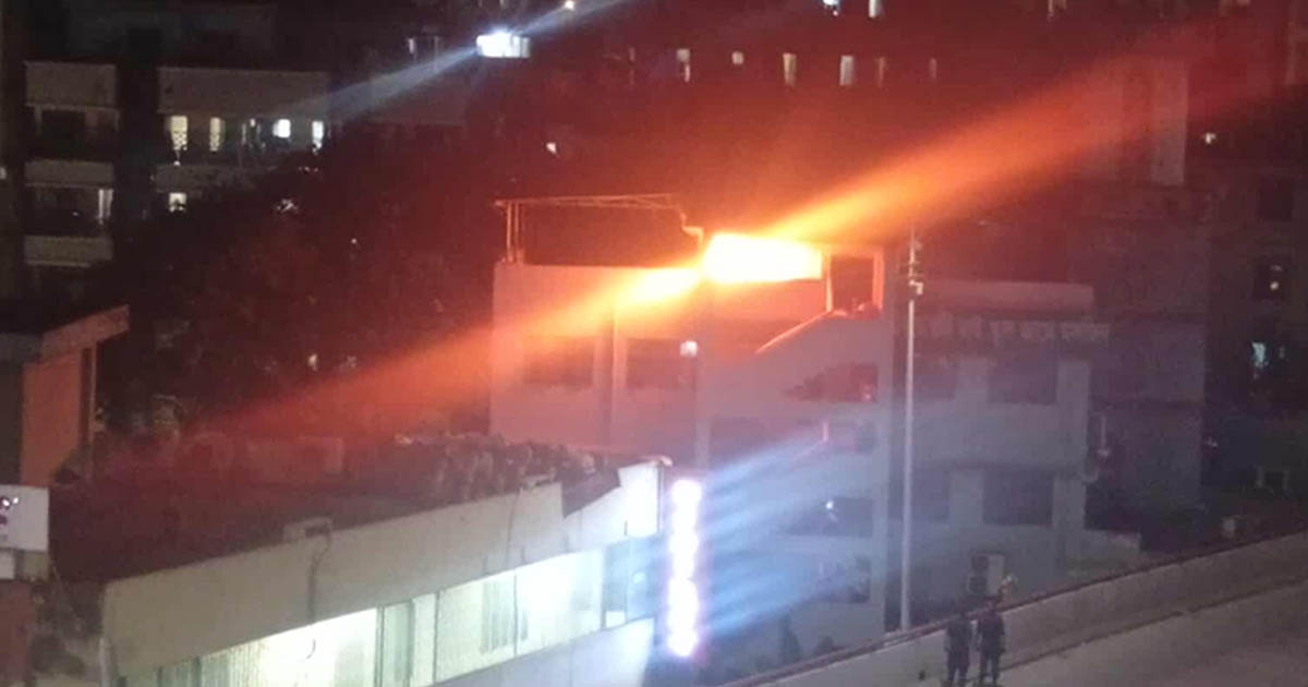 রাজধানীর সিদ্ধেশ্বরী মসজিদে আগুন