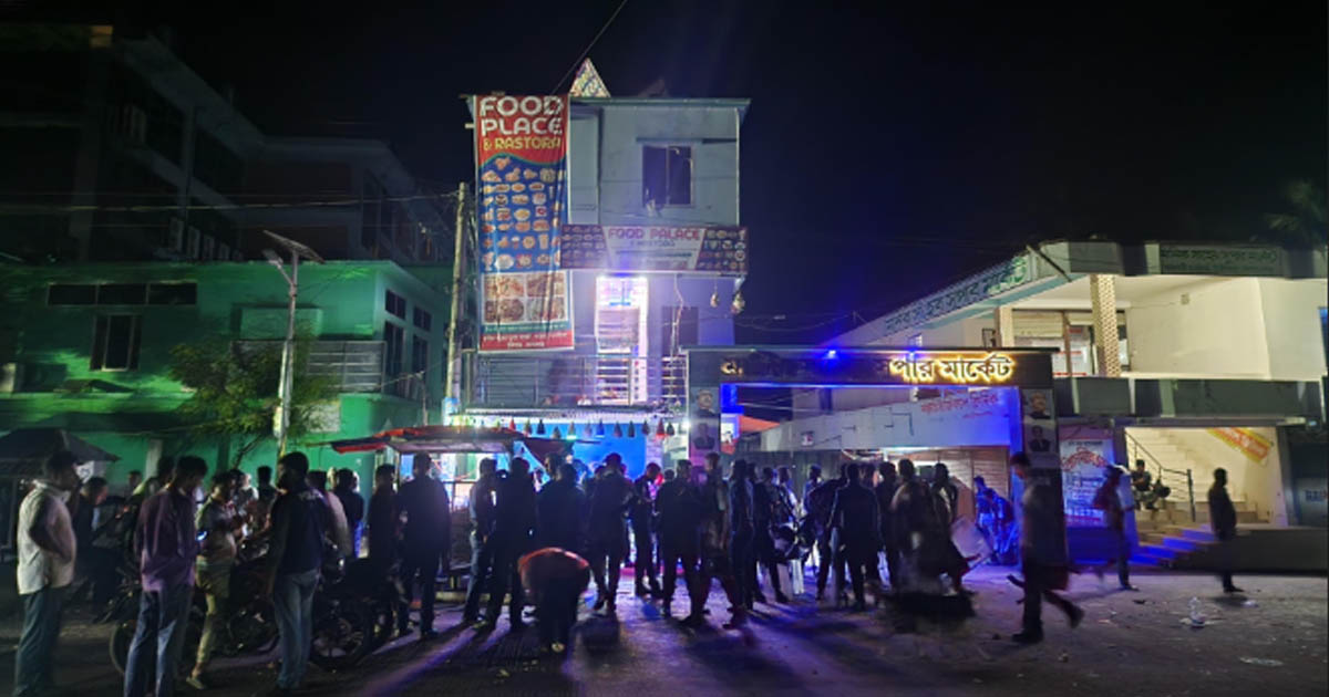 গোপালগঞ্জে দু’দল গ্রামবাসীর মাঝে সংঘর্ষ, আহত ২০