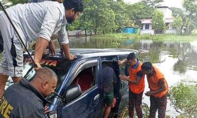 প্রবাসীকে আনতে গিয়ে একই পরিবারের প্রাণ গেল ৭ জনের