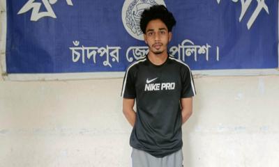 ফরিদগঞ্জে যৌথবাহিনীর অভিযানে ইয়াবাসহ মাদক কারবারি গ্রেপ্তার