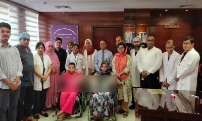 সুস্থ হয়ে বার্ন থেকে ছাড়পত্র পেলেন এক শিক্ষার্থী ও শিক্ষিকা