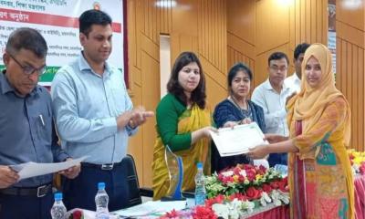 ময়মনসিংহ সদরে কৃতি শিক্ষার্থীদের পুরস্কার বিতরণ