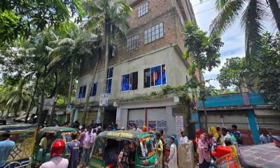কুমিল্লায় একই পরিবারের ৩ জনকে পিটিয়ে হত্যা