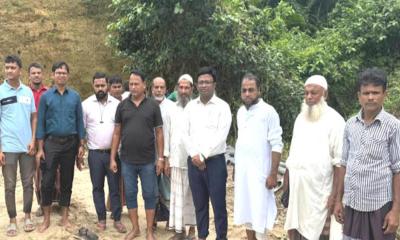 সাতকানিয়ায় বালু খেকোদের বিরুদ্ধে ইউএনও’র অভিযান