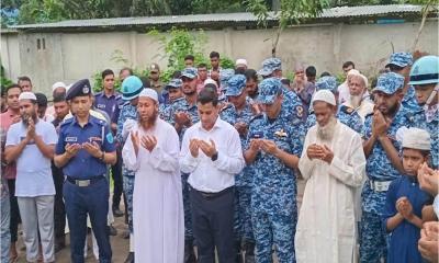 মাইলস্টোন ট্র্যাজেডি: ফরিদপুরে রাইসা মনি’র কবরে বিমান বাহিনীর শ্রদ্ধা