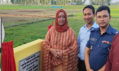 কুড়িগ্রামে প্রত্যন্ত চরাঞ্চলে রাস্তা ও কাঠের ব্রিজ উদ্বোধন