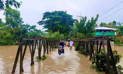 লংগদু-দীঘিনালা সড়ক প্লাবিত, সারাদেশের সঙ্গে যোগাযোগ বিচ্ছিন্ন