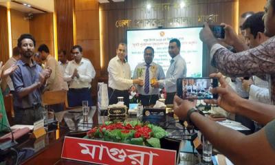 ‘জুলাই পুনর্জাগরণ’ বৃক্ষরোপণ পদকে ভূষিত মাগুরার সিভিল সার্জন