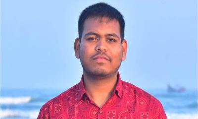 চাঁদাবাজি করতে গিয়ে ধরা রাজ্জাক পুলিশ সংস্কার কমিশনের সদস্য