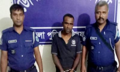 নীলফামারীতে সেনা অভিযানে জালিয়াত চক্রের হোতা গ্রেপ্তার