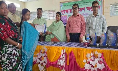 পাঁচবিবিতে শিক্ষার্থীদের সাফল্যে সম্মাননা প্রদান