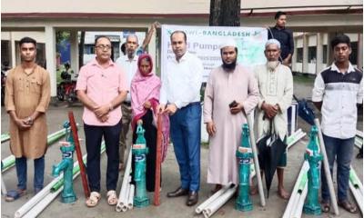 পাকুন্দিয়ায় বিনামূল্যে নলকূপ পেয়ে হতদরিদ্রের মুখে হাসি