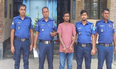সালথায় নিষিদ্ধ ছাত্রলীগের সাধারণ সম্পাদক গ্রেপ্তার