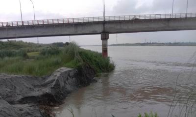 শিবচরে ভাঙনের ঝুঁকিতে শত কোটি টাকার সেতু