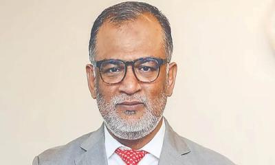 ‘যুক্তরাষ্ট্রের সঙ্গে পাল্টা শুল্ক আলোচনায় বাণিজ্য উপদেষ্টার দক্ষতা প্রমাণিত’