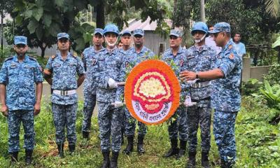 মাইলস্টোন ট্রাজেডি: সখীপুরের হুমায়রার কবরে বিমান বাহিনীর শ্রদ্ধা
