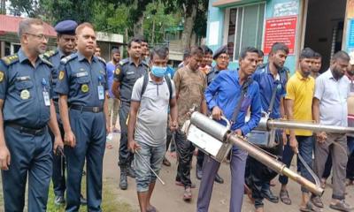 টাঙ্গাইল জেলা কারাগারে পরিচ্ছন্নতা অভিযানে বন্দি ও কর্মকর্তাদের অংশগ্রহণ