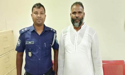 উলিপুরে নাশকতার পরিকল্পনার অভিযোগে ইউপি চেয়ারম্যান গ্রেপ্তার