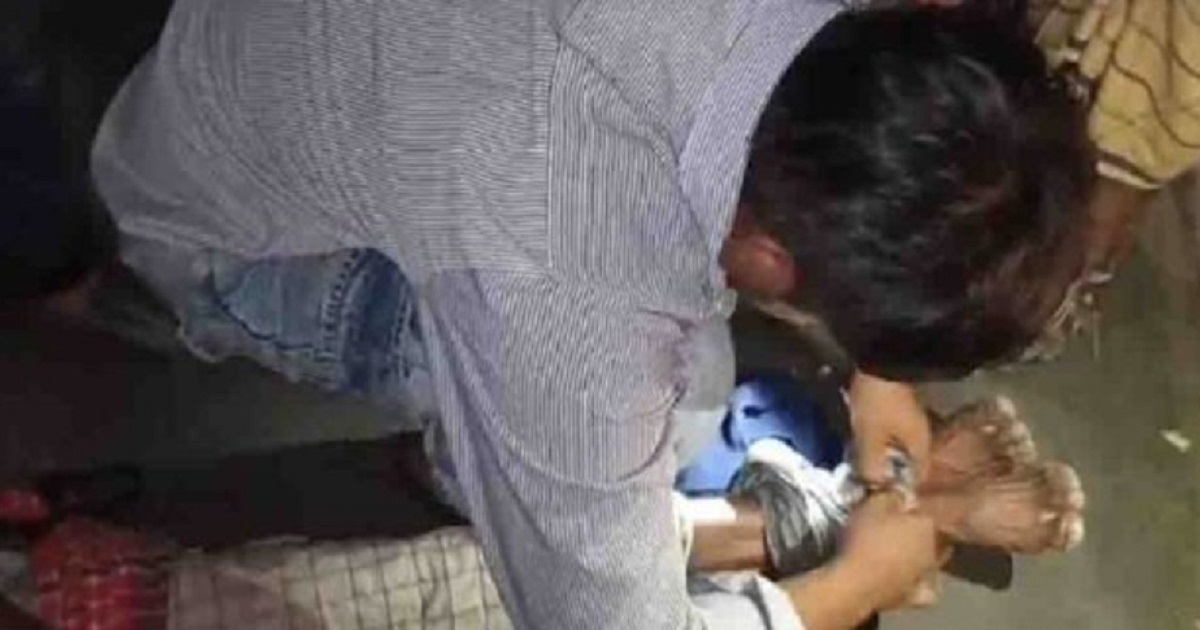 ফরিদগঞ্জে গৃহকর্তাকে হাত-পা বেঁধে হত্যার চেষ্টা, স্ত্রী-ছেলে-মেয়ে আটক