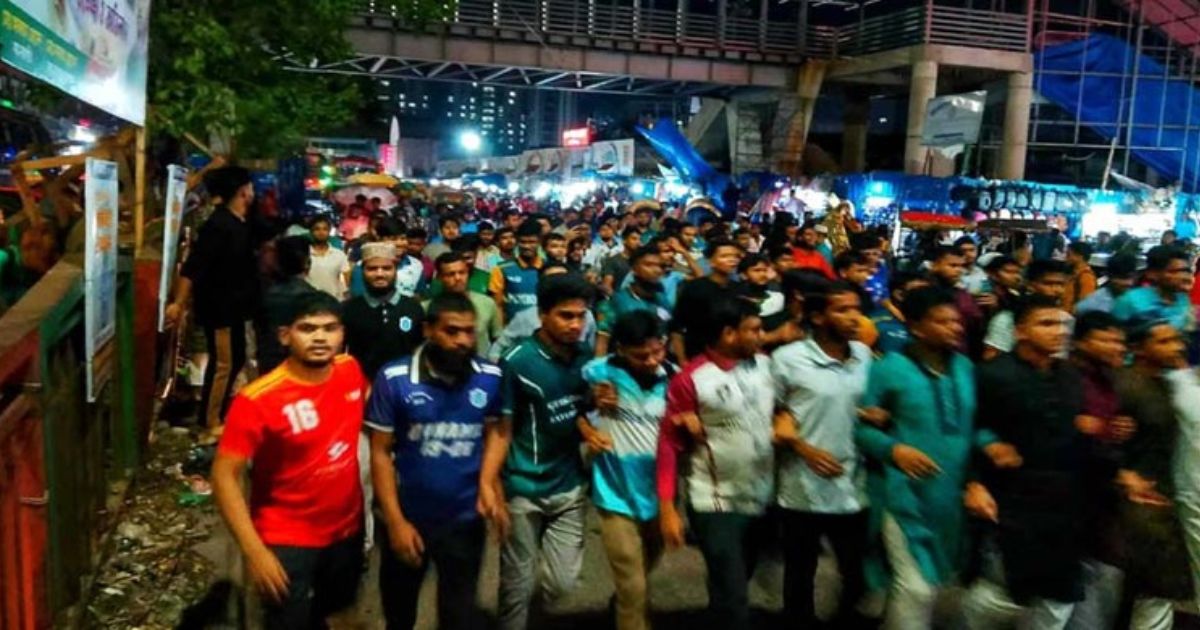 মিটফোর্ডে ব্যবসায়ী হত্যা: বিচার দাবিতে উত্তাল দেশের বিশ্ববিদ্যালয়