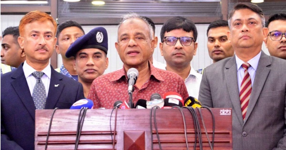 গোপালগঞ্জে লাশের ময়নাতদন্ত না হওয়ার ব্যাখ্যা দিলেন স্বরাষ্ট্র উপদেষ্টা