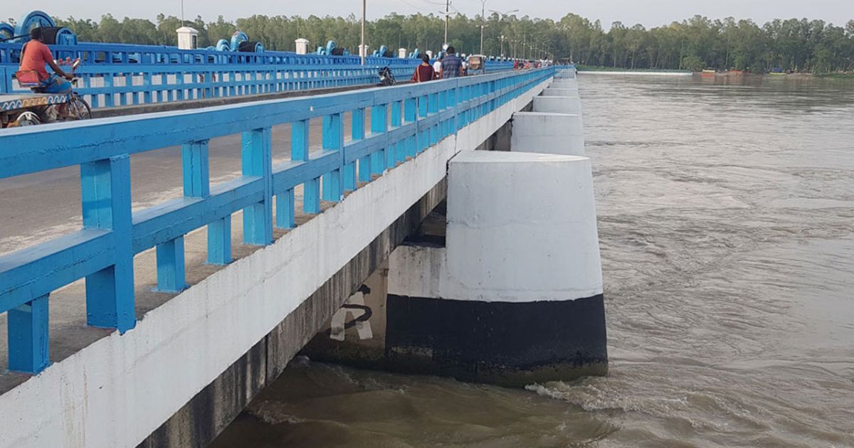 পাহাড়ি ঢলে তিস্তার পানি বেড়ে বিপদসীমা ছুঁই ছুঁই, বন্যার আশঙ্কা