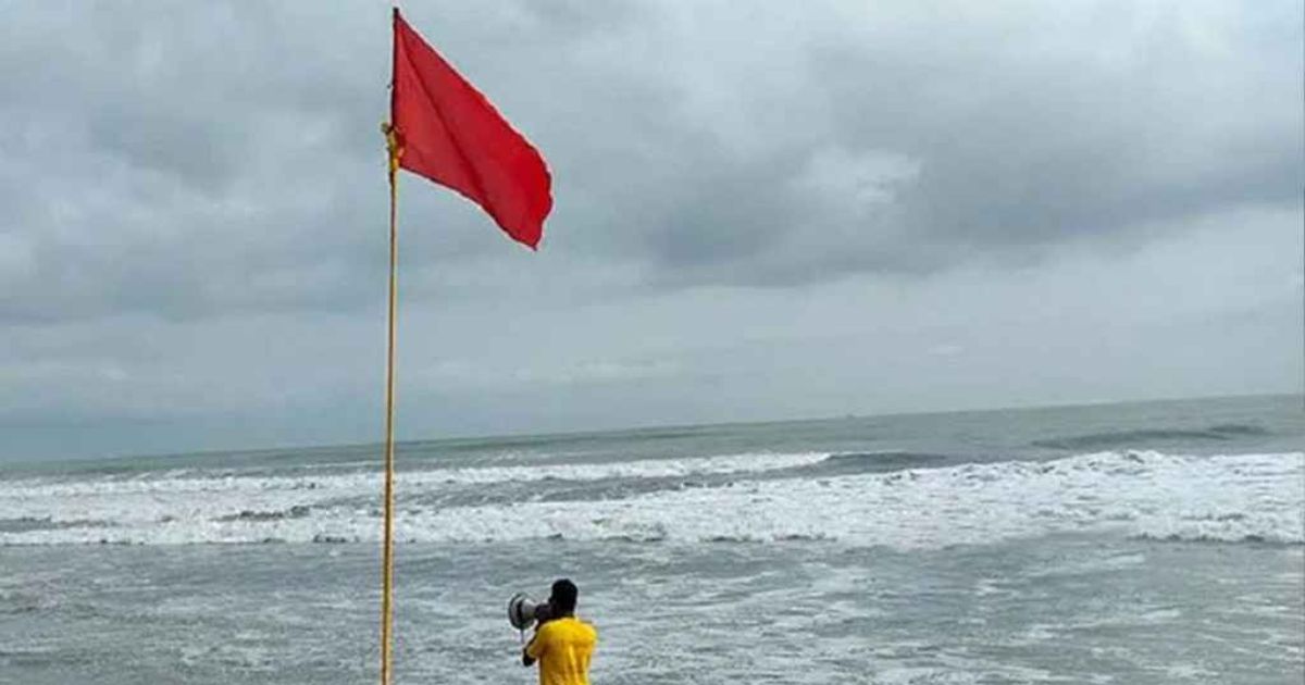 সাগরে লঘুচাপ, বন্দরে ৩ নম্বর সতর্ক সংকেত