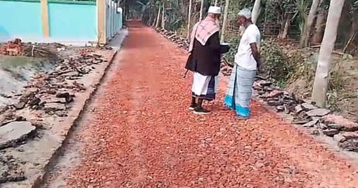 তজুমদ্দিনে ৫.৫ কিলোমিটার সড়ক নির্মাণে দীর্ঘ দিনের দুর্ভোগের অবসান