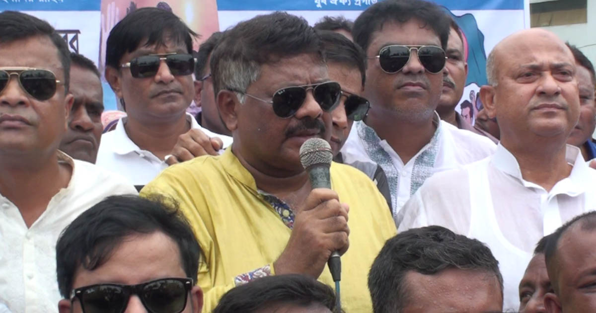 ‘ফ্যাসিস্টের বিরুদ্ধে সব রাজনৈতিক দলকে ঐক্যবদ্ধ থাকতে হবে’