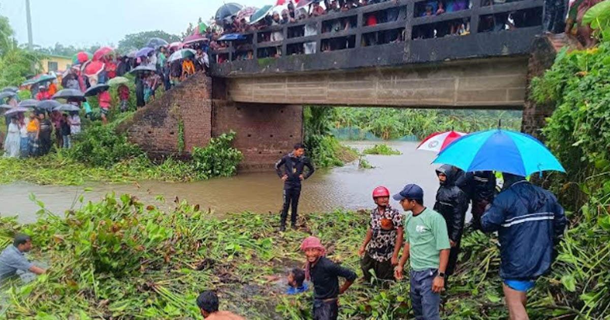 কালীগঞ্জে নদীতে লাফ দিয়ে নিখোঁজ তৃতীয় শ্রেণির শিক্ষার্থী, দ্বিতীয় দিনেও সন্ধান মেলেনি