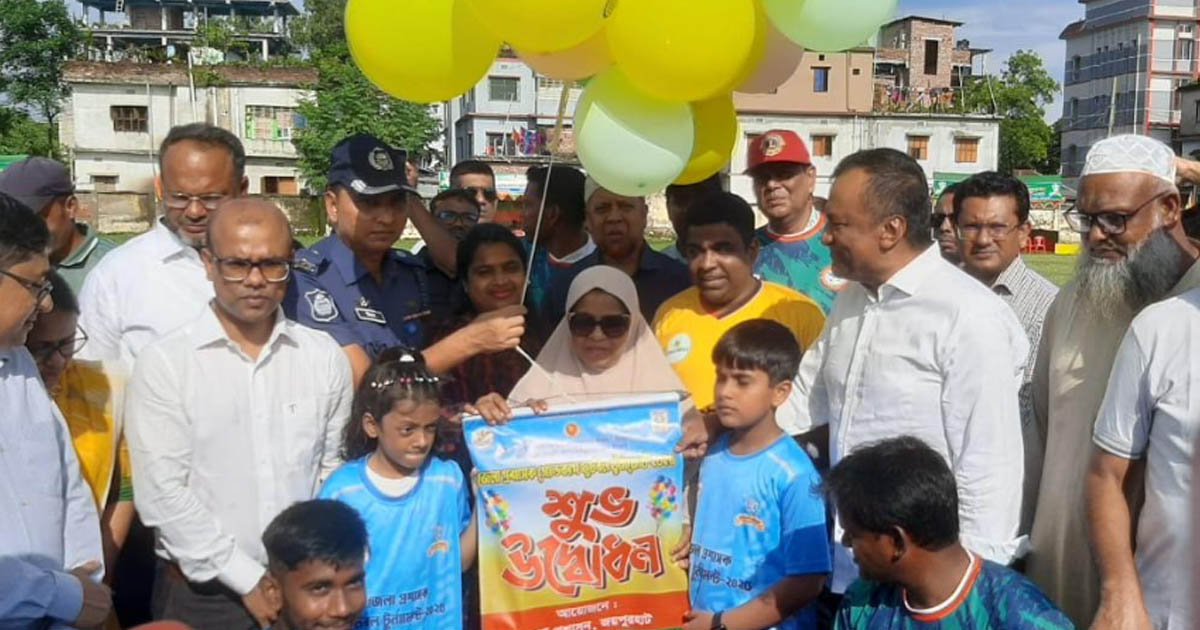 জয়পুরহাটে জেলা প্রশাসক গোল্ডকাপ ফুটবল টুর্নামেন্ট উদ্বোধন