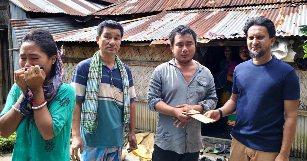 মাটিরাঙ্গায় পানিতে ডুবে শিশুর মৃত্যু, পরিবারের পাশে উপজেলা প্রশাসন