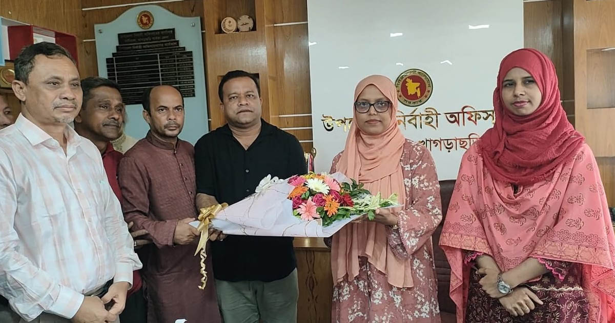 মাটিরাঙ্গায় ইউএনও নার্গিস সুলতানার সঙ্গে পৌর বিএনপির মতবিনিময়