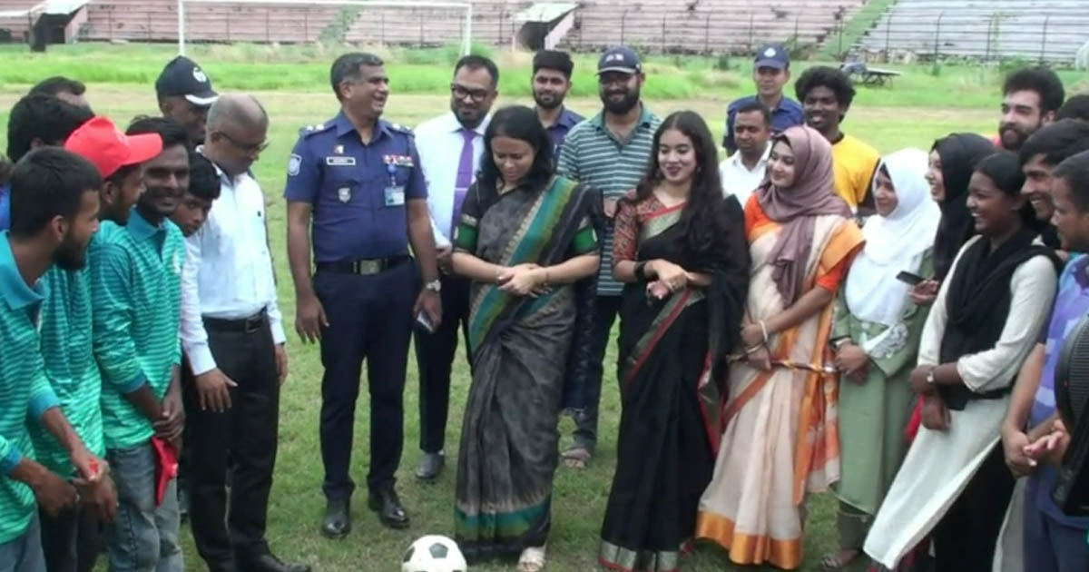 নাটোরে জুলাই স্মৃতি ফুটবল টুর্নামেন্টের উদ্বোধন