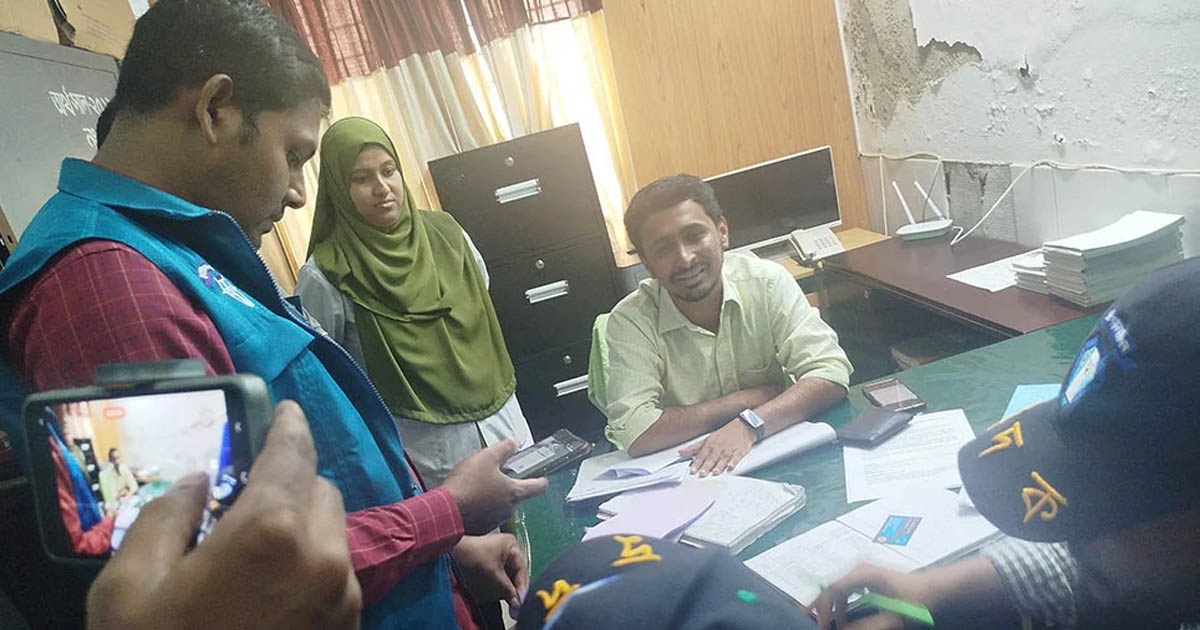 অনিয়মের অভিযোগে নোয়াখালী কিডনি ডায়ালাইসিস সেন্টারে দুদকের অভিযান