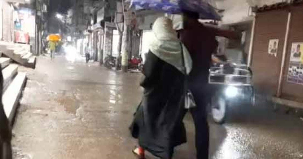 পাবনায় টানা বৃষ্টিতে জনজীবন বিপর্যস্ত, বন্যার আশঙ্কা