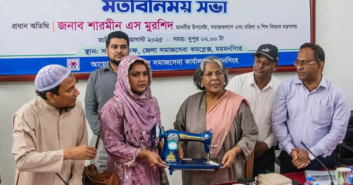 সেবা মানুষের দোরগোড়ায় পৌঁছে দিতে হবে