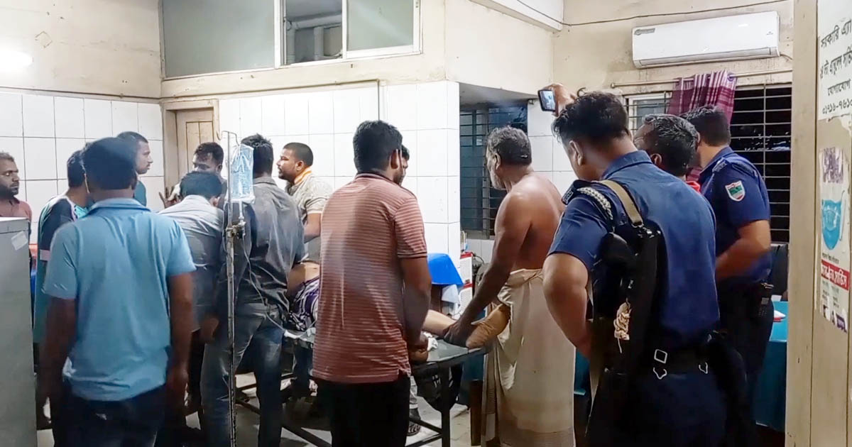 ভোররাতে রক্তাক্ত মেহেরপুর, দুর্বৃত্তের গুলিতে গুরুতর আহত বিএনপি নেতা