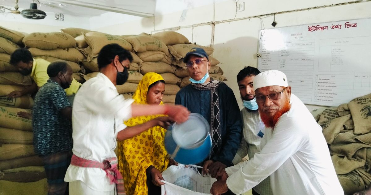 সরিষাবাড়ীতে ৬ হাজার পরিবারের মাঝে ভিজিএফের চাল বিতরণ
