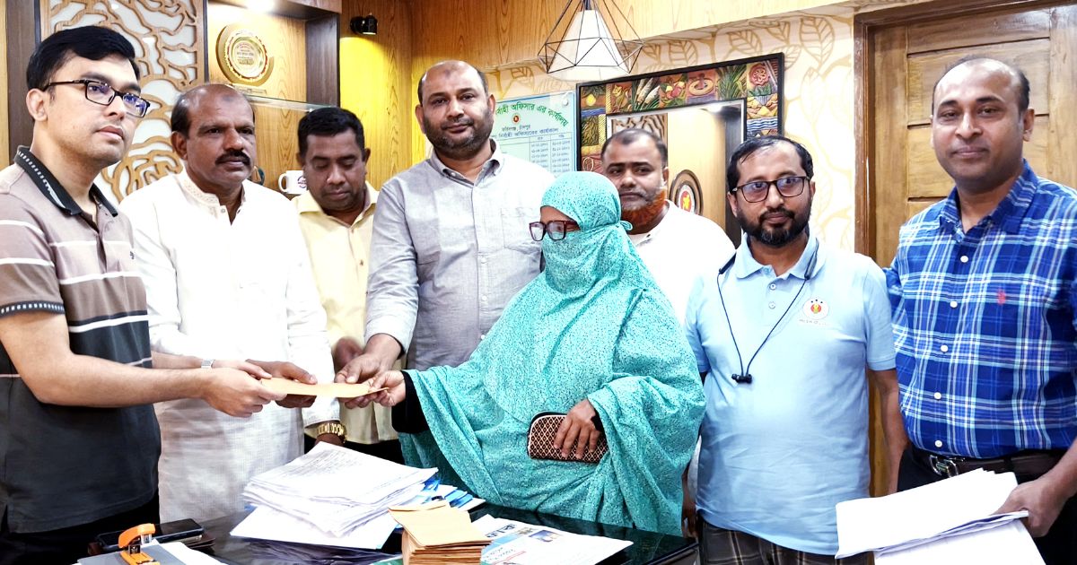 প্রধানমন্ত্রীর ঈদ উপহার পেলেন ফরিদগঞ্জের ৬৬৬ জন