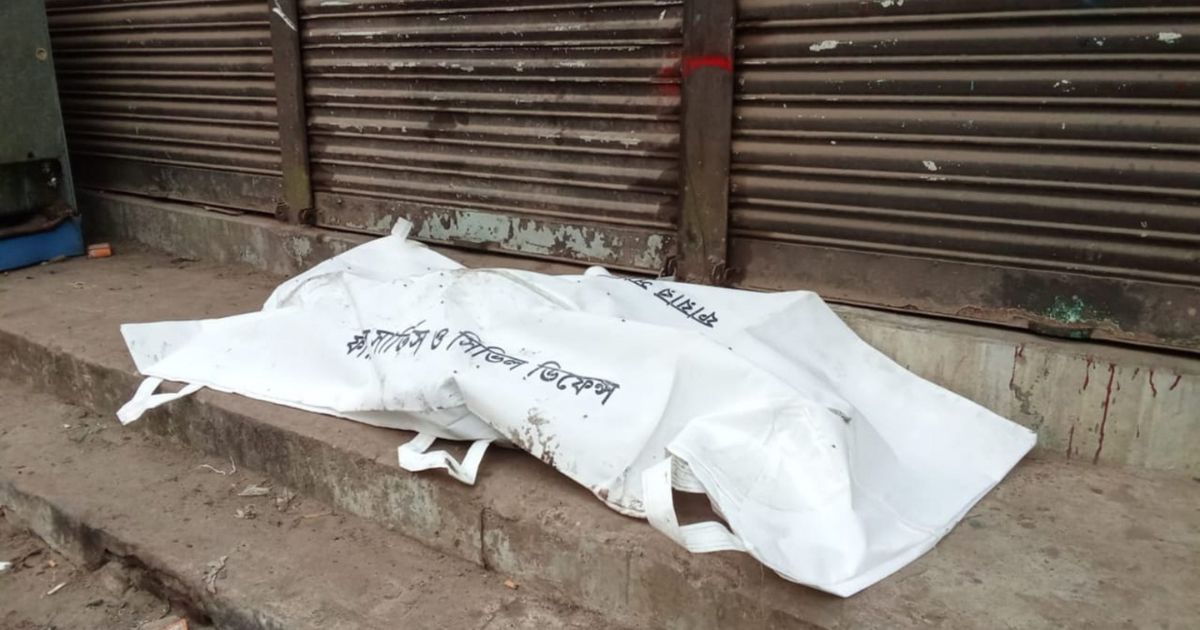 চাঁদপুরে তালাবদ্ধ দোকানে আগুন, প্রাণ গেল শ্রমিকের